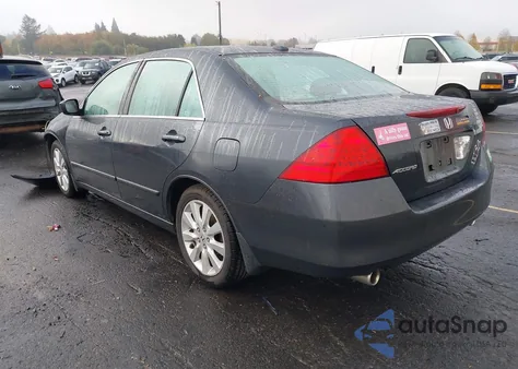 2007 Honda Accord 3.0 Ex z USA, uszkodzony, nr VIN 1HGCM665X7A088875
